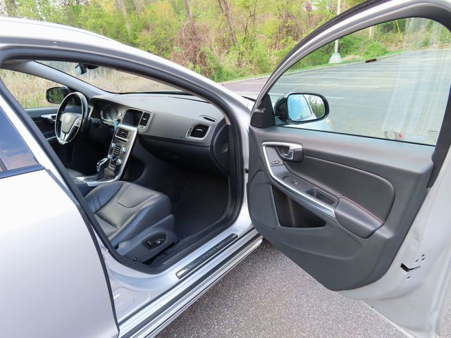 2015 Volvo V60 Cross Country 2015.5 4dr Wagon T5 AWD - 23017644 - 19