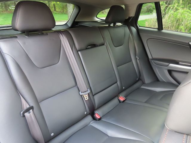 2015 Volvo V60 Cross Country 2015.5 4dr Wagon T5 AWD - 23017644 - 24