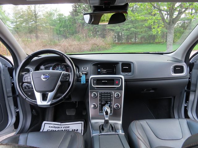 2015 Volvo V60 Cross Country 2015.5 4dr Wagon T5 AWD - 23017644 - 28