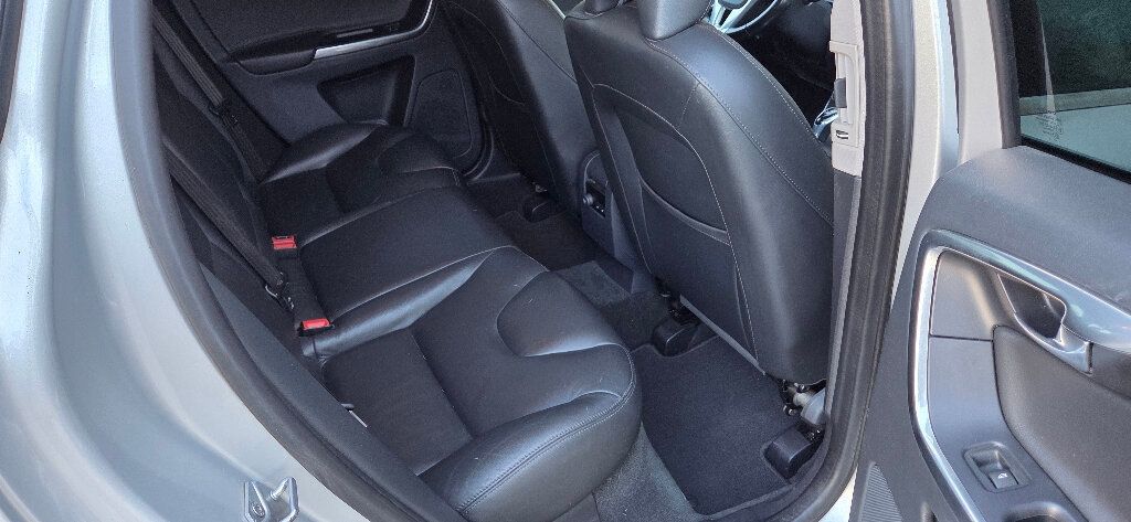 2015 Volvo XC60 1 Owner VERY LOW MILES 2 Keys LOADED Rare 615-300-6004 - 22991523 - 17