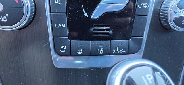 2015 Volvo XC60 1 Owner VERY LOW MILES 2 Keys LOADED Rare 615-300-6004 - 22991523 - 35