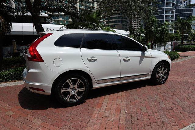 2015 Volvo XC60 2015.5 AWD 4dr T6 - 23045180 - 17