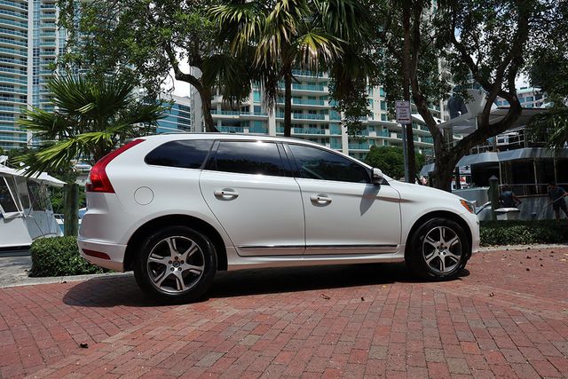 2015 Volvo XC60 2015.5 AWD 4dr T6 - 23045180 - 22