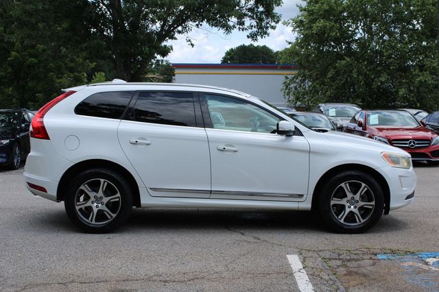 2015 Volvo XC60 T6 AWD Auto Platinum's photo