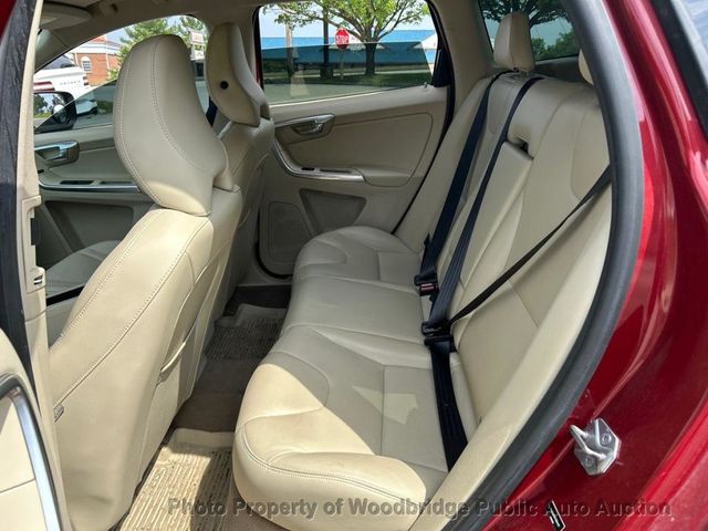 2015 Volvo XC60 AWD 4dr T6 - 23044867 - 9