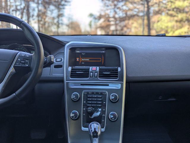 2015 Volvo XC60 FWD 4dr T5 Drive-E Premier - 22962940 - 17