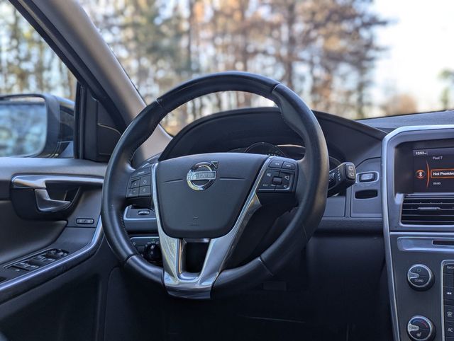 2015 Volvo XC60 FWD 4dr T5 Drive-E Premier - 22962940 - 18