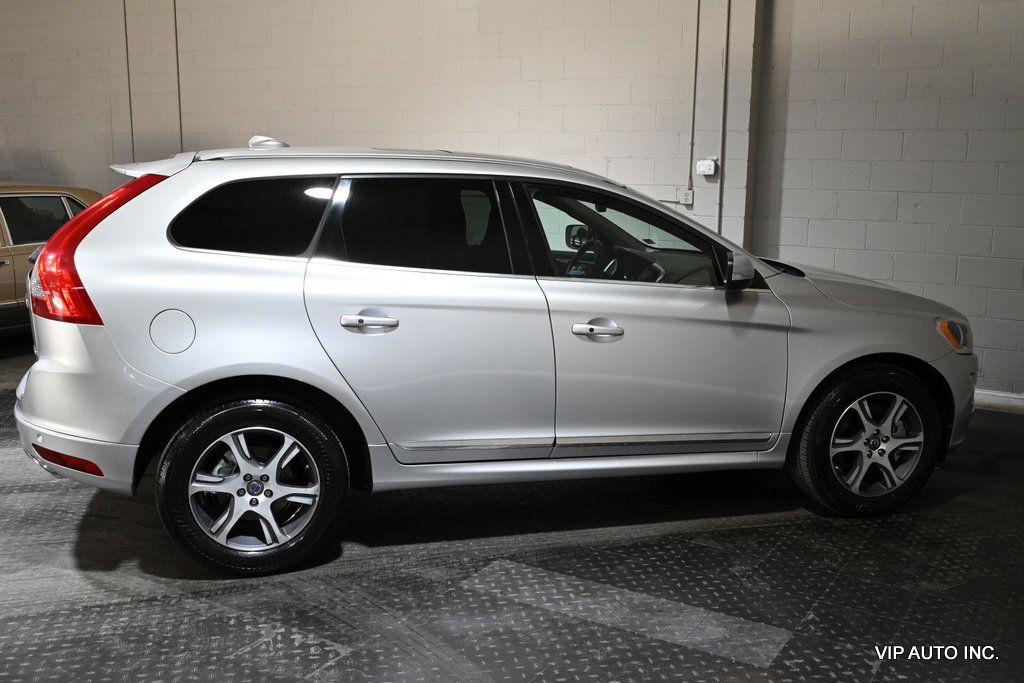 2015 Volvo XC60 FWD 4dr T6 Drive-E Premier Plus - 22817083 - 24