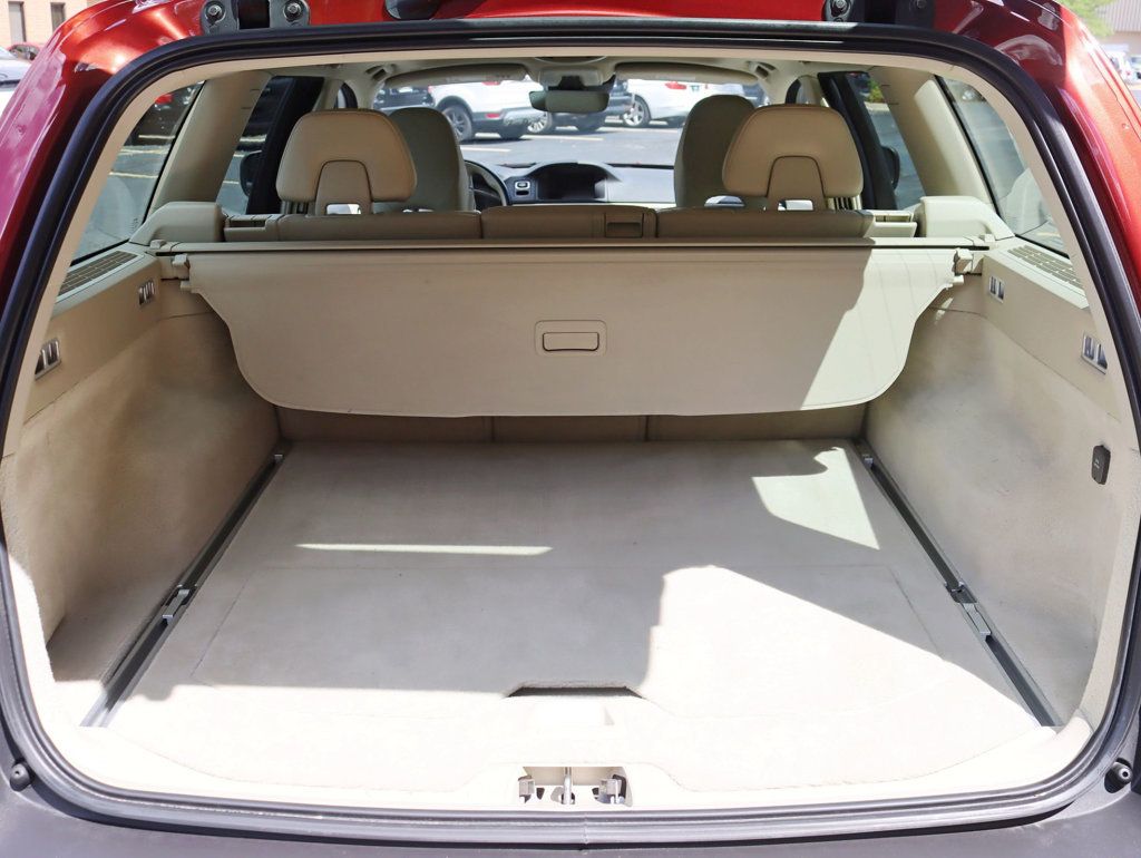 2015 Volvo XC70 2015.5 AWD 4dr Wagon 3.2L Premier - 22903473 - 31
