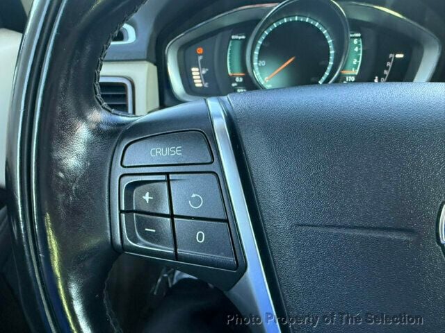 2015 Volvo XC70 XC70 T6 PLATINUM AWD W/ BLIND SPOT AND CLIMATE PKGS - 22963394 - 18