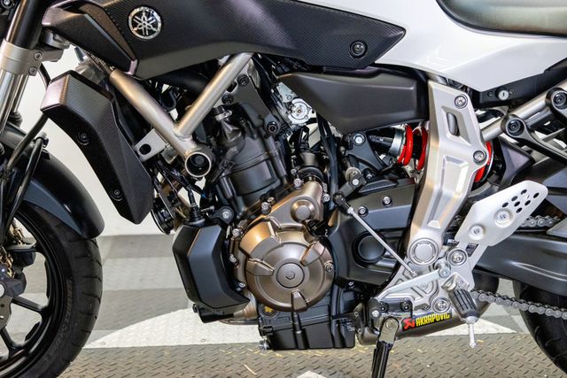 2015 YAMAHA FZ07 1-OWNER VERY NICE!!! - 22958963 - 21