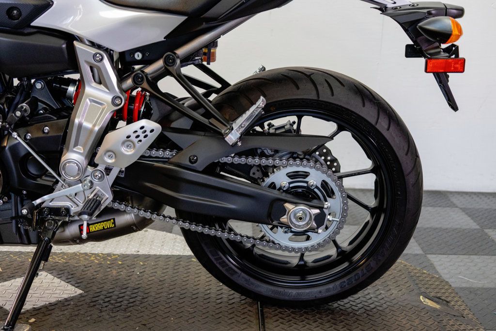 2015 YAMAHA FZ07 1-OWNER VERY NICE!!! - 22958963 - 23