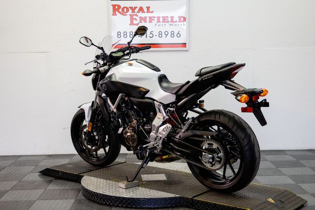 2015 YAMAHA FZ07 1-OWNER VERY NICE!!! - 22958963 - 3