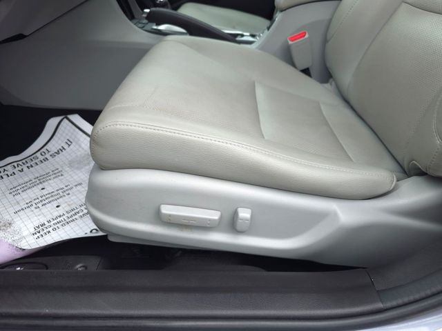 2016 Acura ILX 4dr Sedan w/Premium Pkg - 23008354 - 11