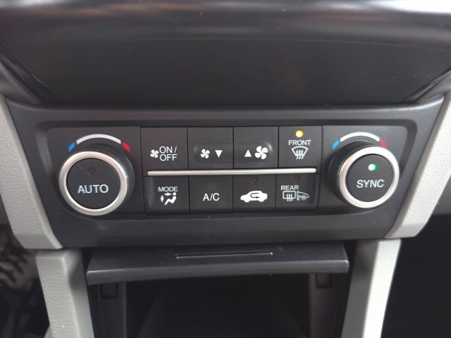 2016 Acura ILX 4dr Sedan w/Premium Pkg - 23008354 - 21