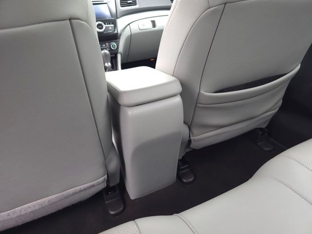 2016 Acura ILX 4dr Sedan w/Premium Pkg - 23008354 - 30