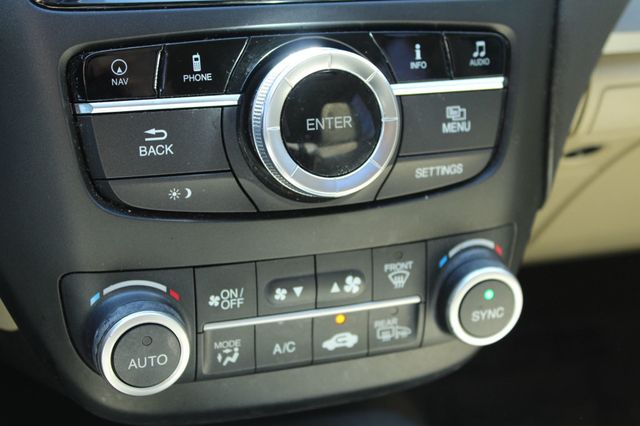 2016 Acura RDX FWD 4dr Tech Pkg - 22997956 - 16