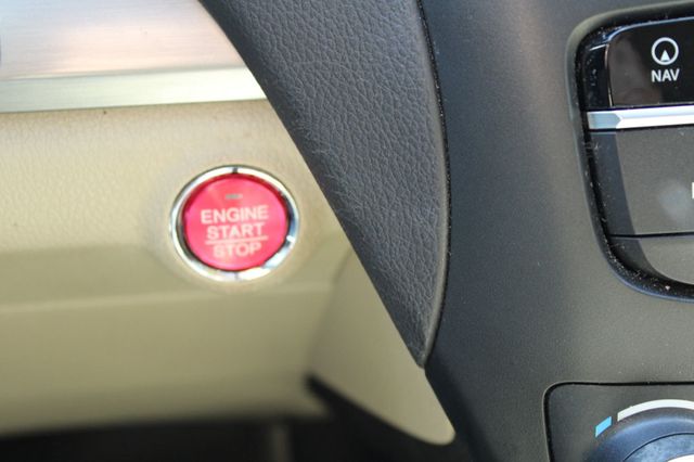 2016 Acura RDX FWD 4dr Tech Pkg - 22997956 - 38