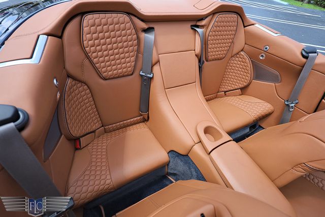 2016 Aston Martin Vanquish 2dr Volante - 23035599 - 15