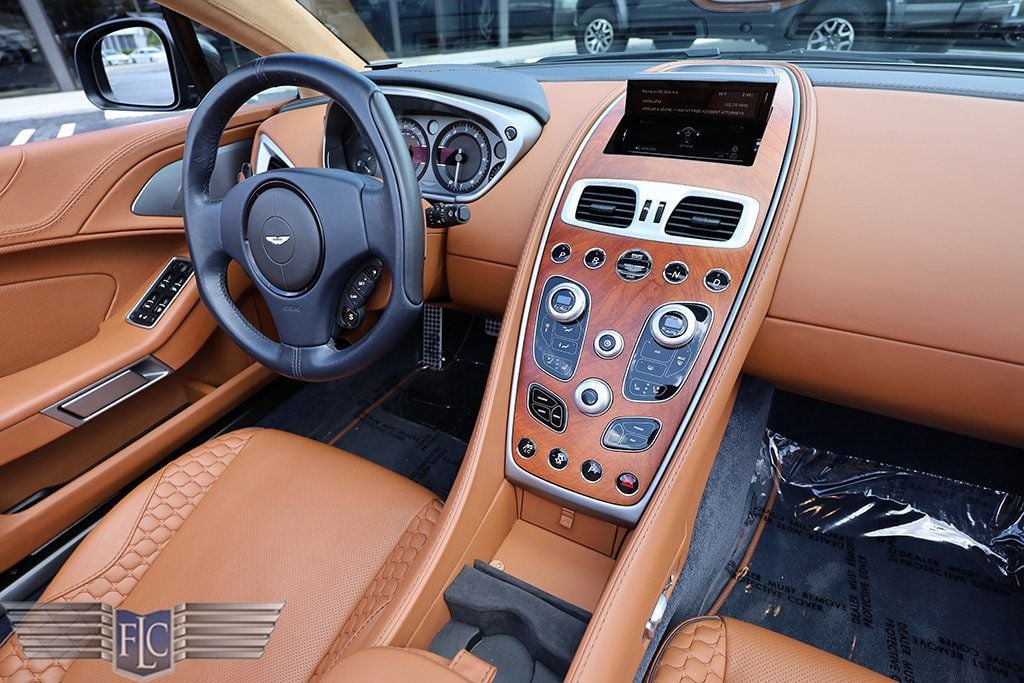 2016 Aston Martin Vanquish 2dr Volante - 23035599 - 16