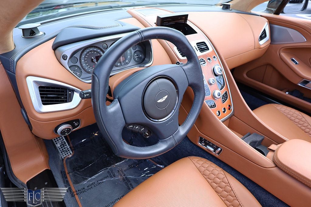 2016 Aston Martin Vanquish 2dr Volante - 23035599 - 17