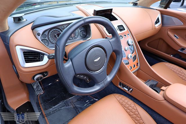 2016 Aston Martin Vanquish 2dr Volante - 23035599 - 17