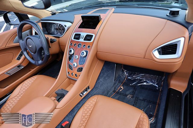 2016 Aston Martin Vanquish 2dr Volante - 23035599 - 18