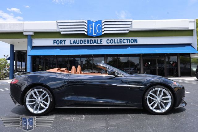 2016 Aston Martin Vanquish 2dr Volante - 23035599 - 32