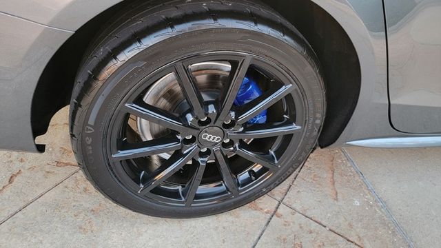 2016 Audi A4 4dr Sedan Automatic quattro 2.0T Premium - 22974000 - 23