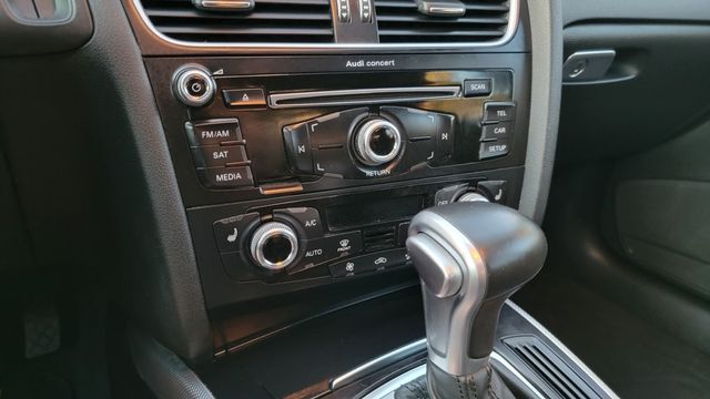 2016 Audi A4 4dr Sedan Automatic quattro 2.0T Premium - 22974000 - 49