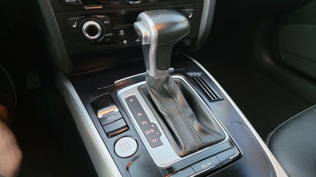 2016 Audi A4 4dr Sedan Automatic quattro 2.0T Premium - 22974000 - 50