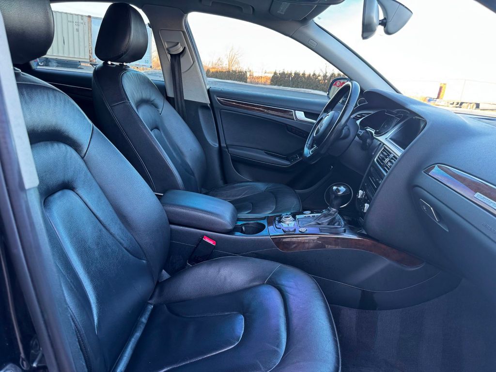 2016 Audi A4 4dr Sedan Automatic quattro 2.0T Premium Plus - 22986193 - 15