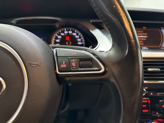 2016 Audi A4 4dr Sedan Manual quattro 2.0T Premium - 22973368 - 13