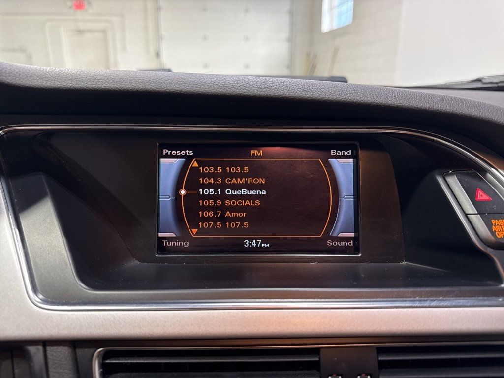 2016 Audi A4 4dr Sedan Manual quattro 2.0T Premium - 22973368 - 19