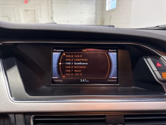 2016 Audi A4 4dr Sedan Manual quattro 2.0T Premium - 22973368 - 19