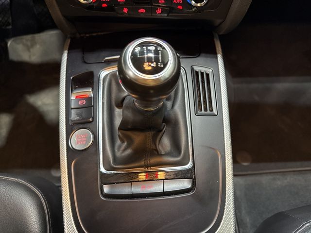 2016 Audi A4 4dr Sedan Manual quattro 2.0T Premium - 22973368 - 23