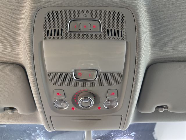 2016 Audi A4 4dr Sedan Manual quattro 2.0T Premium - 22973368 - 24