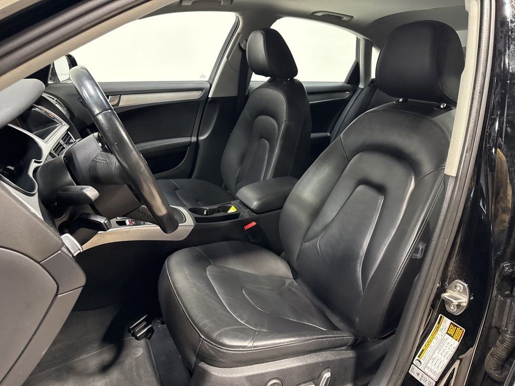 2016 Audi A4 4dr Sedan Manual quattro 2.0T Premium - 22973368 - 26