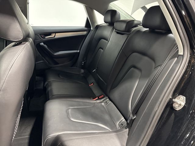 2016 Audi A4 4dr Sedan Manual quattro 2.0T Premium - 22973368 - 34