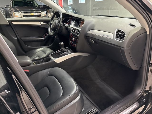 2016 Audi A4 4dr Sedan Manual quattro 2.0T Premium - 22973368 - 43