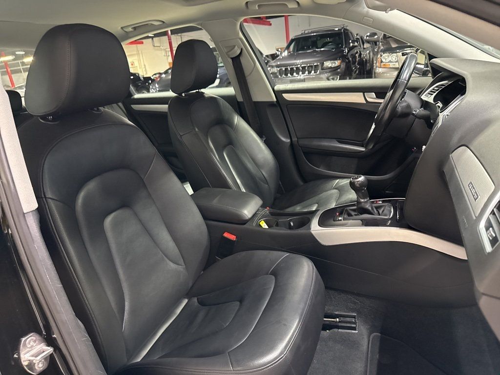 2016 Audi A4 4dr Sedan Manual quattro 2.0T Premium - 22973368 - 44