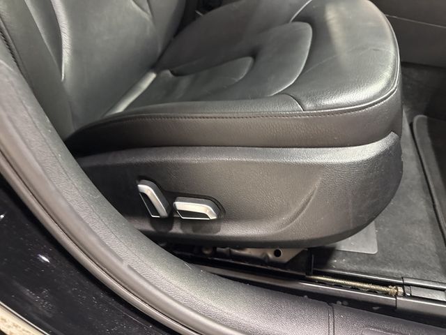 2016 Audi A4 4dr Sedan Manual quattro 2.0T Premium - 22973368 - 45