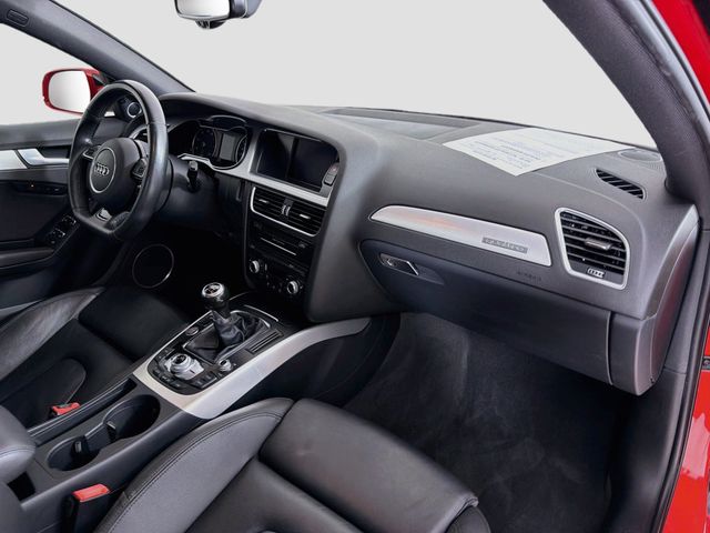 2016 Audi A4 4dr Sedan Manual quattro 2.0T Premium Plus - 23073970 - 29
