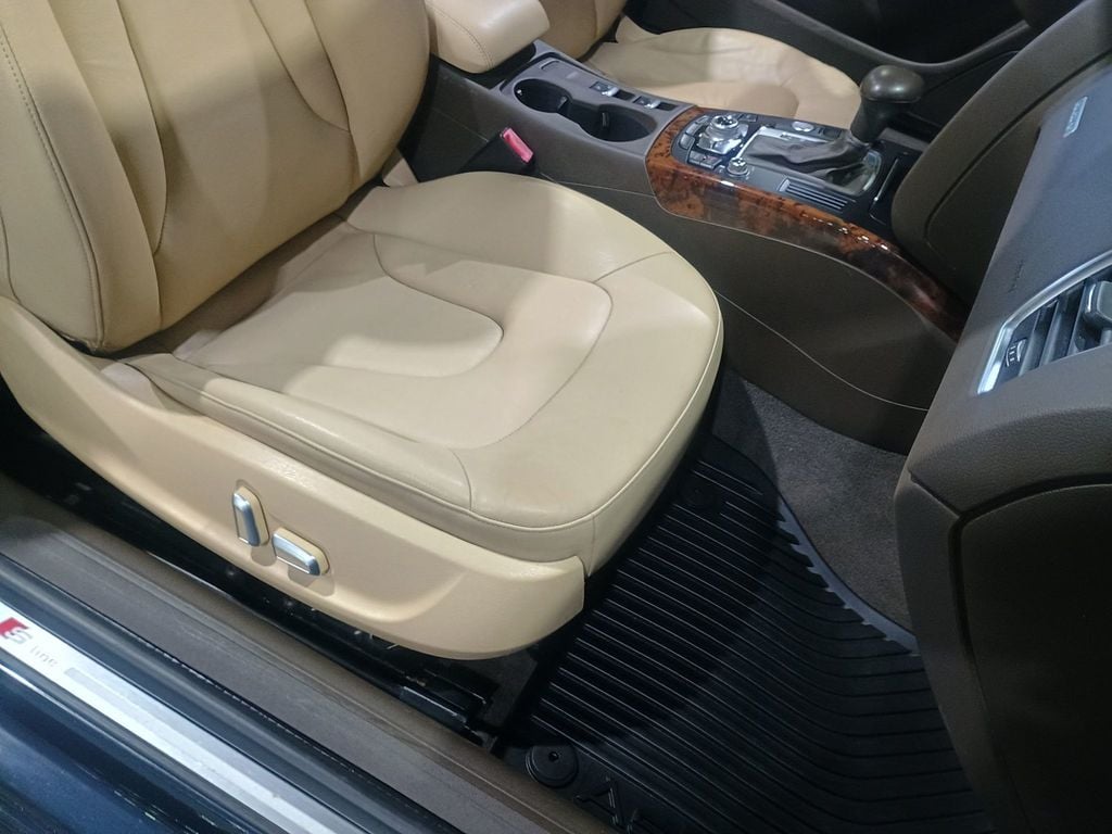 2016 Audi A5 2dr Cabriolet Automatic quattro 2.0T Premium Plus - 22988723 - 32