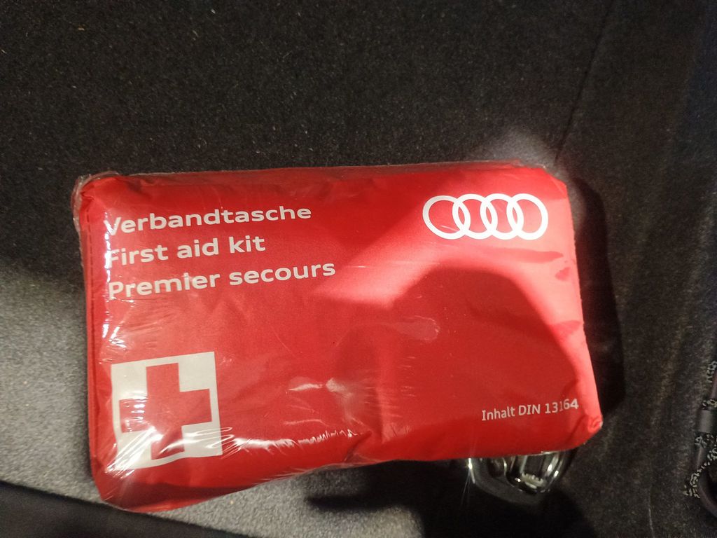 2016 Audi A5 2dr Cabriolet Automatic quattro 2.0T Premium Plus - 22988723 - 46