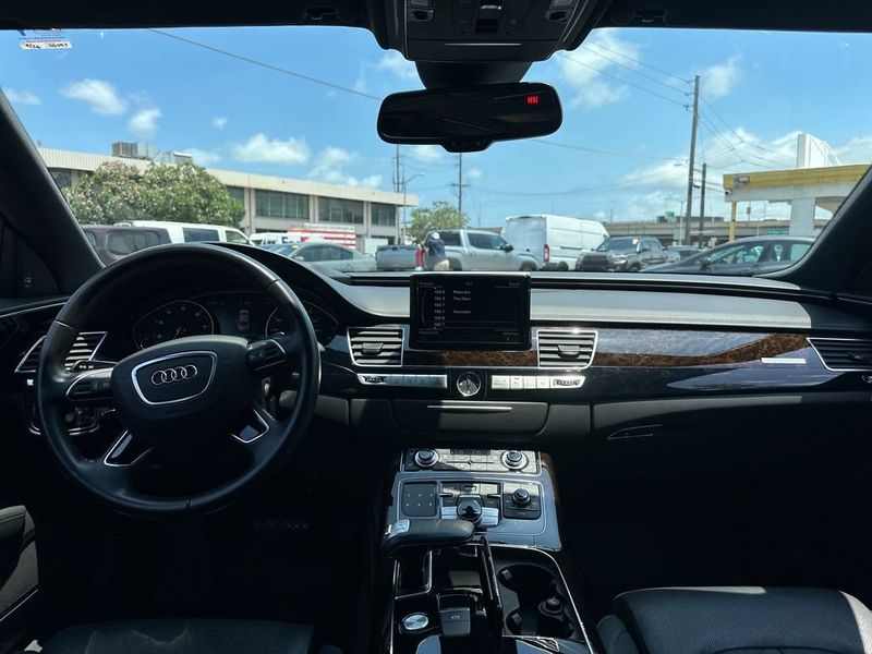 2016 Audi A8 L 4dr Sedan 3.0T - 23035954 - 13