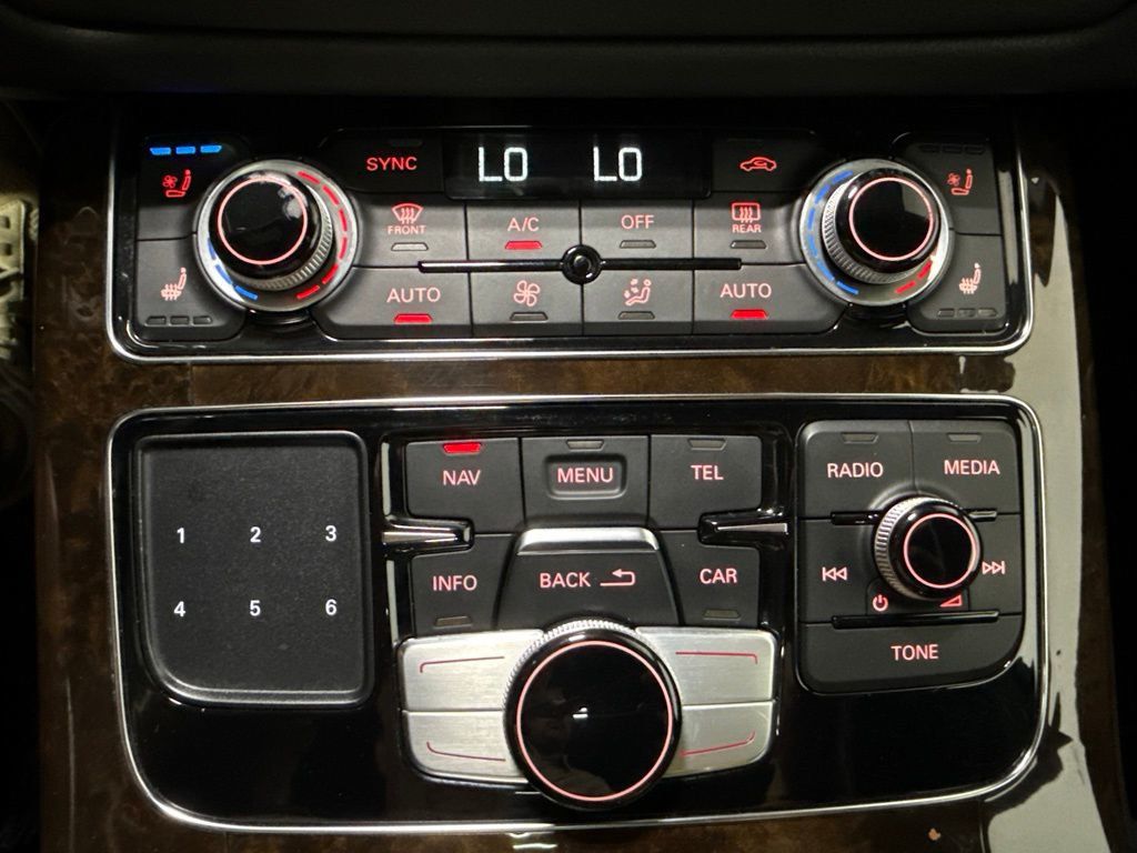 2016 Audi A8 L 4dr Sedan 3.0T - 23059377 - 18