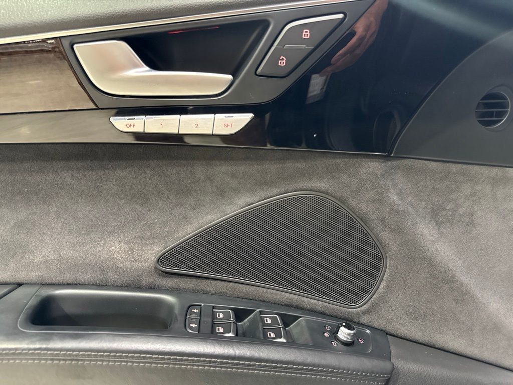 2016 Audi A8 L 4dr Sedan 3.0T - 23059377 - 23