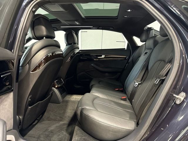 2016 Audi A8 L 4dr Sedan 3.0T - 23059377 - 24