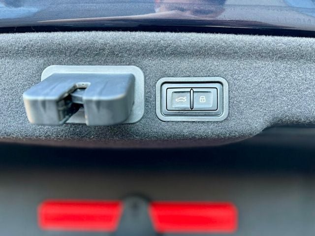 2016 Audi A8 L 4dr Sedan 3.0T - 22981744 - 8